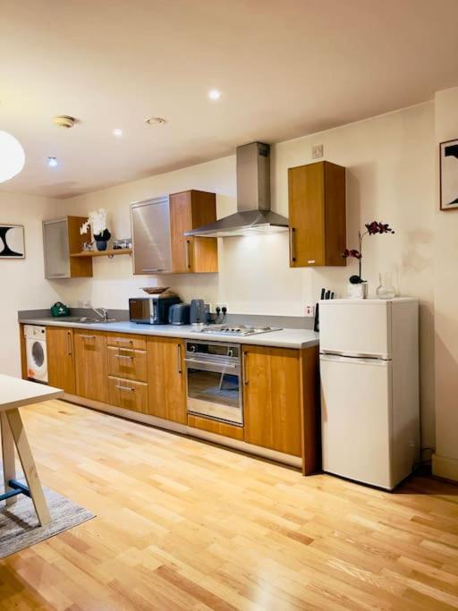 Beautiful Central Open Plan Living! Manchester Exterior foto